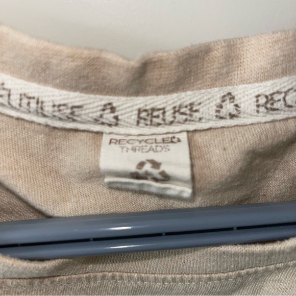 Bumblebee print crop top - Picture 3 of 3